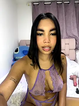 karolaalcendra online show from 11-04-25, 04:33