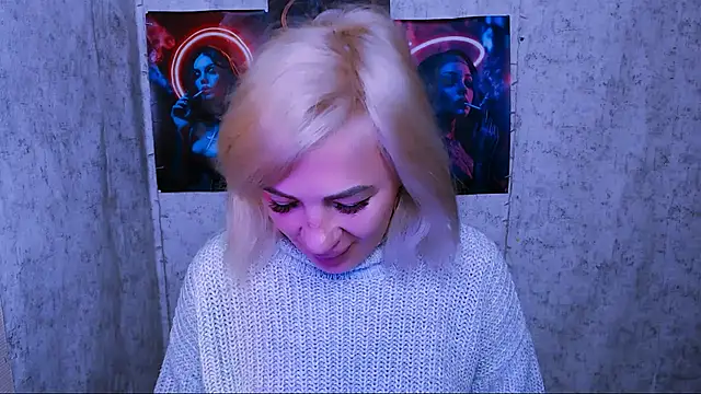 EmmaCat  online show from 09-30-25, 04:28