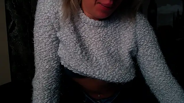 EmmaCat  online show from 11-08-25, 05:29