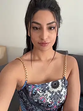 Mia spicyy online show from 04-29-26, 08:40