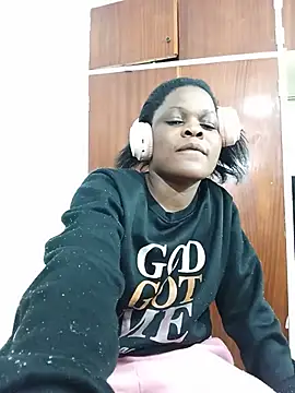 BlondieBitch online show from 07-17-26, 06:20