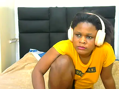 BlondieBitch online show from 07-28-26, 02:13