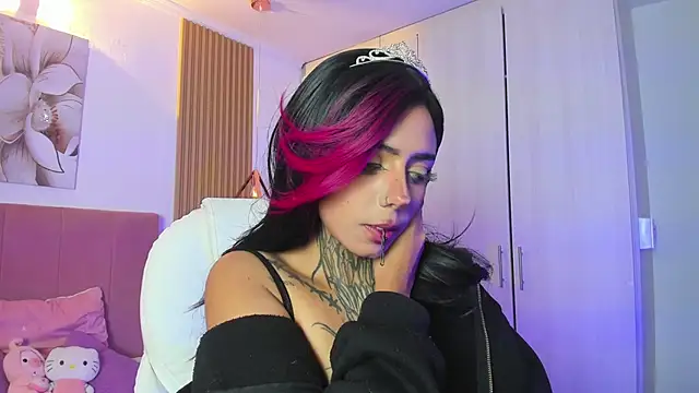 KoraRousee online show from 09-30-25, 03:50