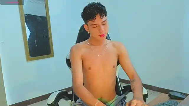 Snapshot of Dalton_Mills chatting on 10-03-25, 12:02 Dalton Mills online show from 10-03-25, 12:02