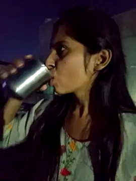 Saloni-Gupta online show from 10-25-25, 07:19