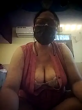 thehotlady online show from 04-20-26, 11:35