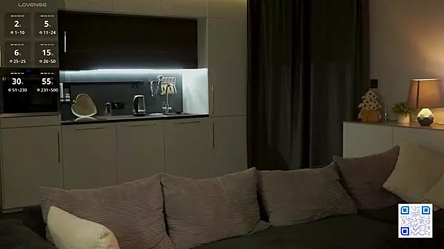 Snapshot of DimpledPoke chatting on 12-05-25, 10:02 DimpledPoke online show from 12-05-25, 10:02