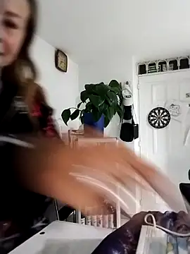 LaraCaliente online show from 10-04-25, 08:23