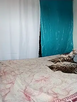 LaraCaliente online show from 03-19-26, 06:12