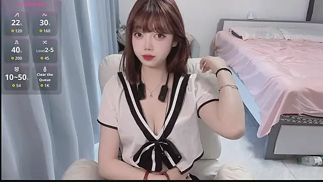 Lucky Cici online show from 10-01-25, 11:44