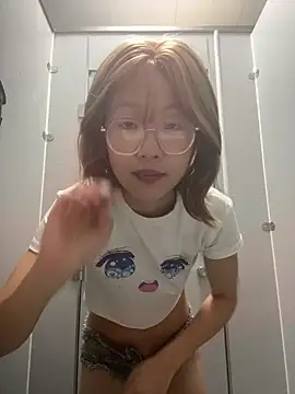 Snapshot of xiaomugouya chatting on 05-04-26, 04:19 xiaomugouya online show from 05-04-26, 04:19