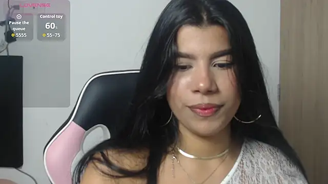 MayaScott11 online show from 11-17-25, 06:57