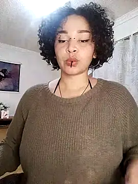 Snapshot of Julie_wallace chatting on 10-02-25, 07:43 Julie wallace online show from 10-02-25, 07:43