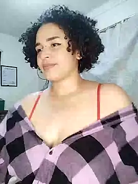 Snapshot of Julie_wallace chatting on 10-11-25, 08:40 Julie wallace online show from 10-11-25, 08:40