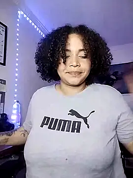 Snapshot of Julie_wallace chatting on 03-12-26, 10:49 Julie wallace online show from 03-12-26, 10:49