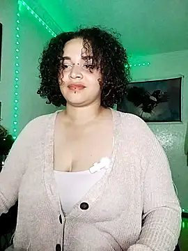 Snapshot of Julie_wallace chatting on 04-08-26, 07:47 Julie wallace online show from 04-08-26, 07:47