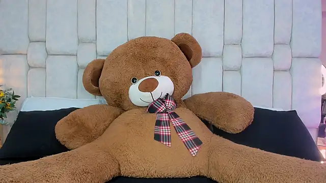  GigiDoll  online show from 10-07-25, 12:02