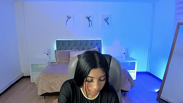 Sofia collen  online show from 11-18-25, 07:51