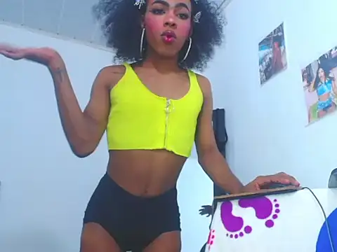 Snapshot of whitneytt chatting on 10-01-25, 07:47 whitneytt online show from 10-01-25, 07:47