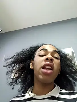 Snapshot of whitneytt chatting on 11-12-25, 08:15 whitneytt online show from 11-12-25, 08:15