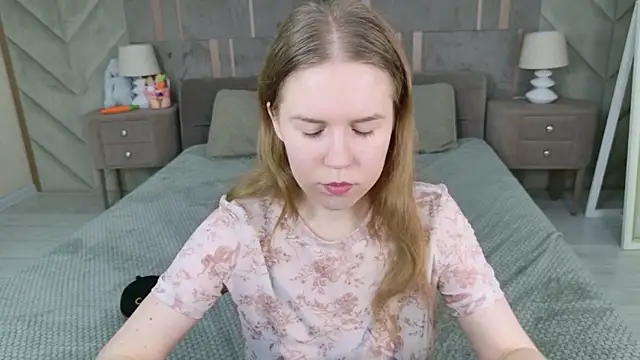 Alida Brice online show from 04-11-26, 05:34