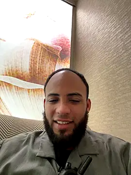 Snapshot of LeoPR00 chatting on 09-26-25, 12:25 LeoPR00 online show from 09-26-25, 12:25