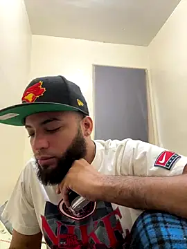 LeoPR00 online show from 10-26-25, 02:23