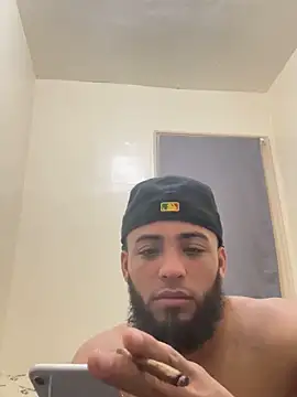 LeoPR00 online show from 11-19-25, 04:23