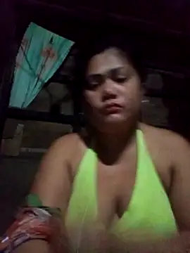 Snapshot of slutty_pinay12 chatting on 12-21-25, 04:25 slutty pinay12 online show from 12-21-25, 04:25