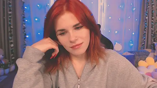 AlissaKiss1 online show from 11-05-25, 06:24