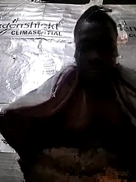 Snapshot of Msoon001 chatting on 10-01-25, 04:07 Msoon001 online show from 10-01-25, 04:07