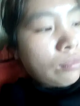 Snapshot of Luyen004 chatting on 09-22-25, 05:31 Luyen004 online show from 09-22-25, 05:31