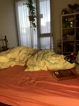 Mia Winters online show from 10-23-25, 05:33