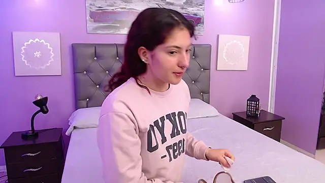 Sabriinaa Foxx online show from 11-21-25, 03:11