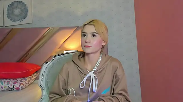 ChloeLaurentt online show from 01-10-26, 01:24