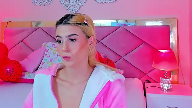 ChloeLaurentt online show from 03-04-26, 11:44