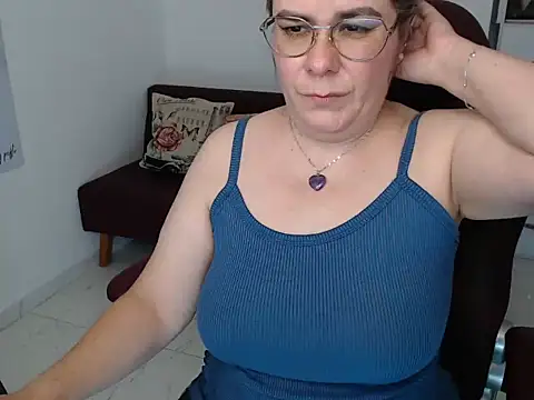 Sofy Hande online show from 10-10-25, 12:31