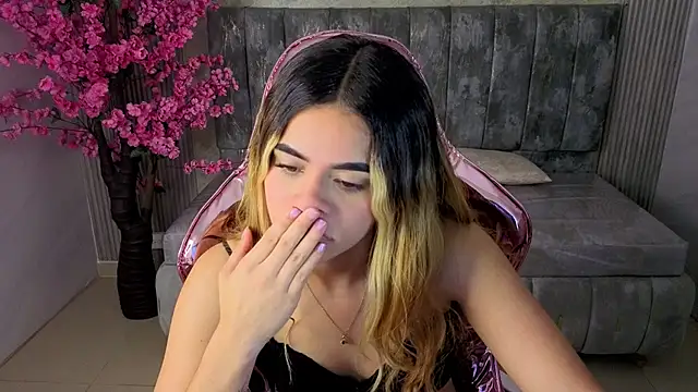 lilith4 s online show from 10-23-25, 10:36