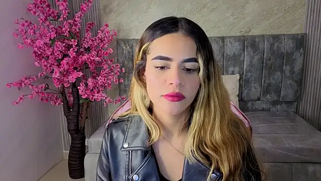 lilith4 s online show from 10-24-25, 08:05