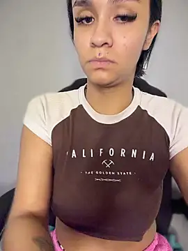 Isabella-Teen online show from 04-12-26, 02:16