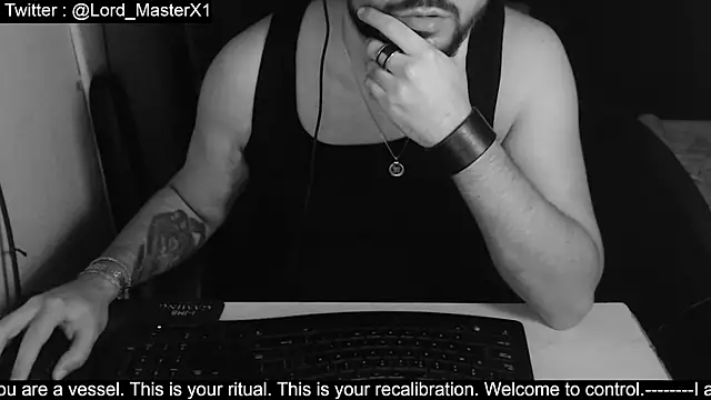 Snapshot of Lord_MasterX chatting on 10-07-25, 02:53 Lord MasterX online show from 10-07-25, 02:53