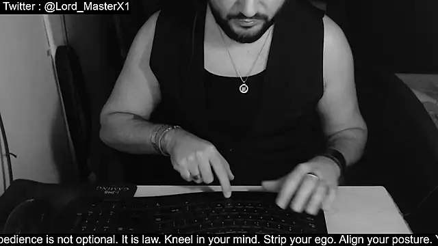 Snapshot of Lord_MasterX chatting on 10-08-25, 03:04 Lord MasterX online show from 10-08-25, 03:04