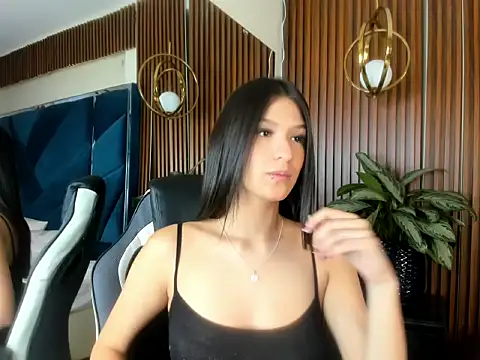 Snapshot of AggathaSanders_ chatting on 09-19-25, 12:28 AggathaSanders online show from 09-19-25, 12:28