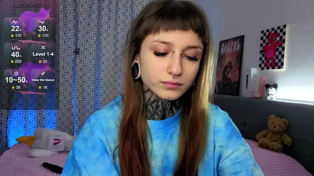 LilithPoison online show from 11-28-25, 06:10