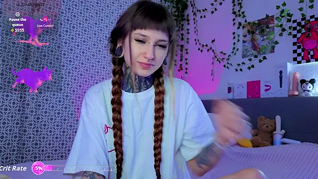 LilithPoison online show from 04-18-26, 06:12