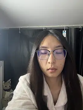 xiaobaimao6 online show from 10-12-25, 04:39