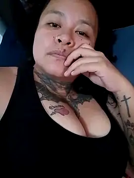 agnesvela online show from 10-17-25, 06:16