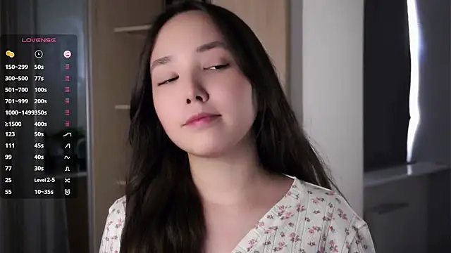 RenaeConnerley online show from 09-19-25, 06:48