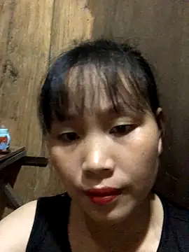 Snapshot of huong-18 chatting on 10-01-25, 01:00 huong-18 online show from 10-01-25, 01:00