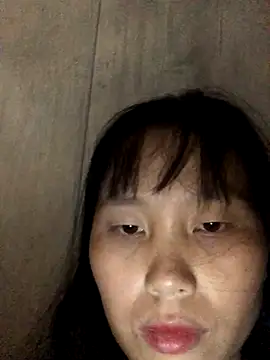 Snapshot of huong-18 chatting on 10-03-25, 11:35 huong-18 online show from 10-03-25, 11:35